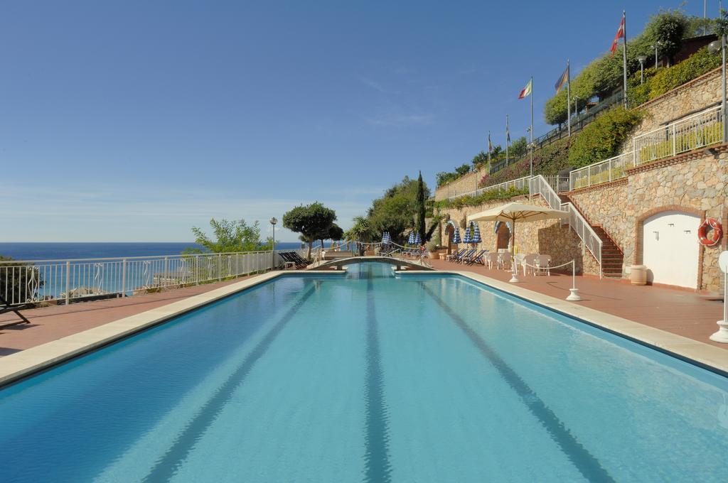 Residence Sant'Anna Pietra Ligure Exterior foto