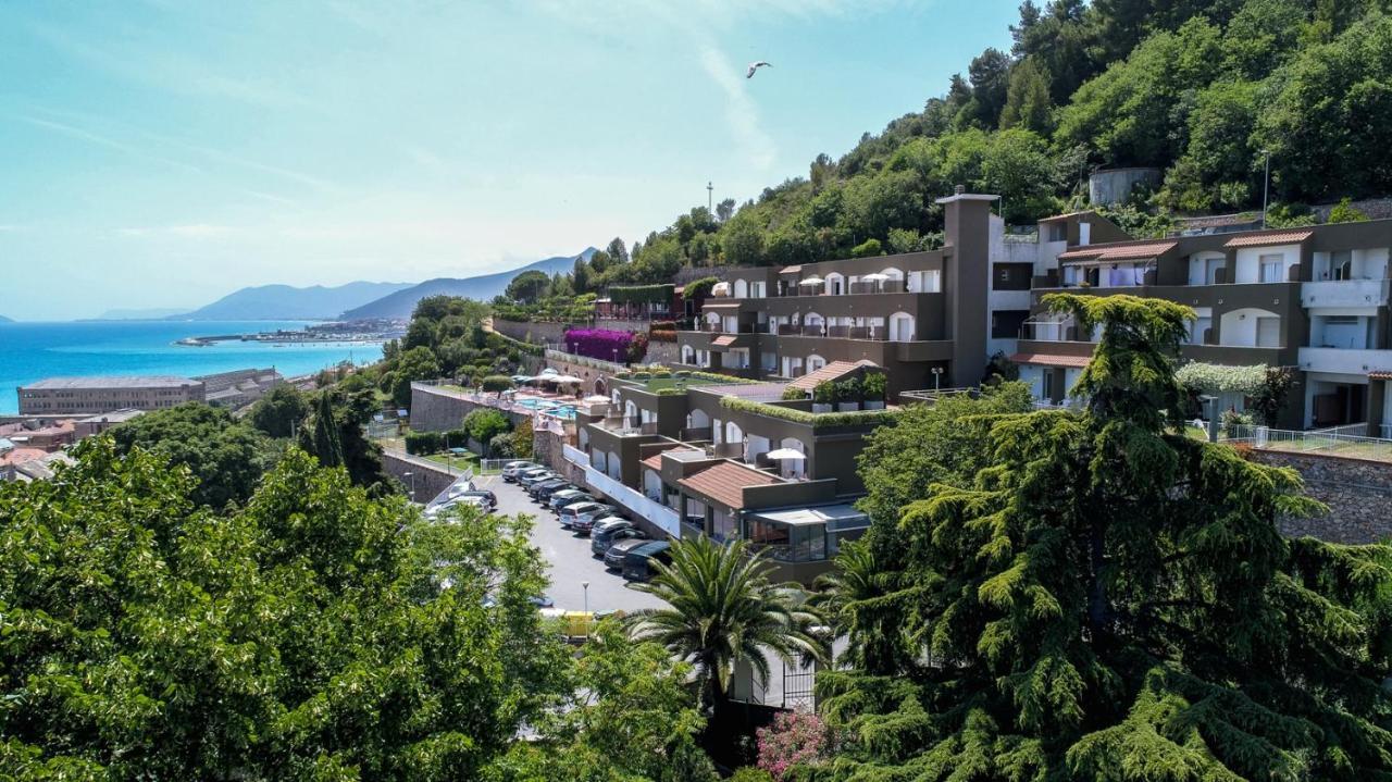 Residence Sant'Anna Pietra Ligure Exterior foto